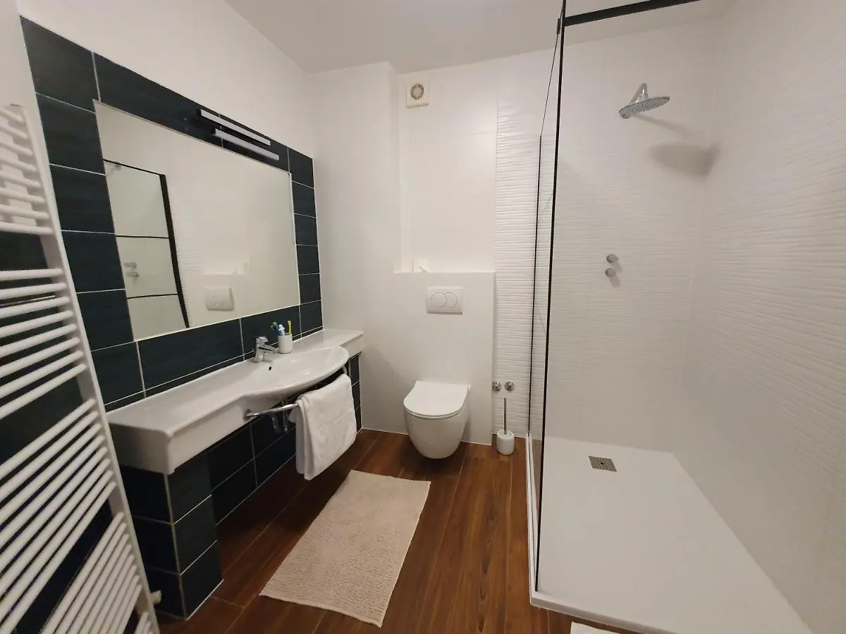 By The Sea Martina Apartment Rijeka