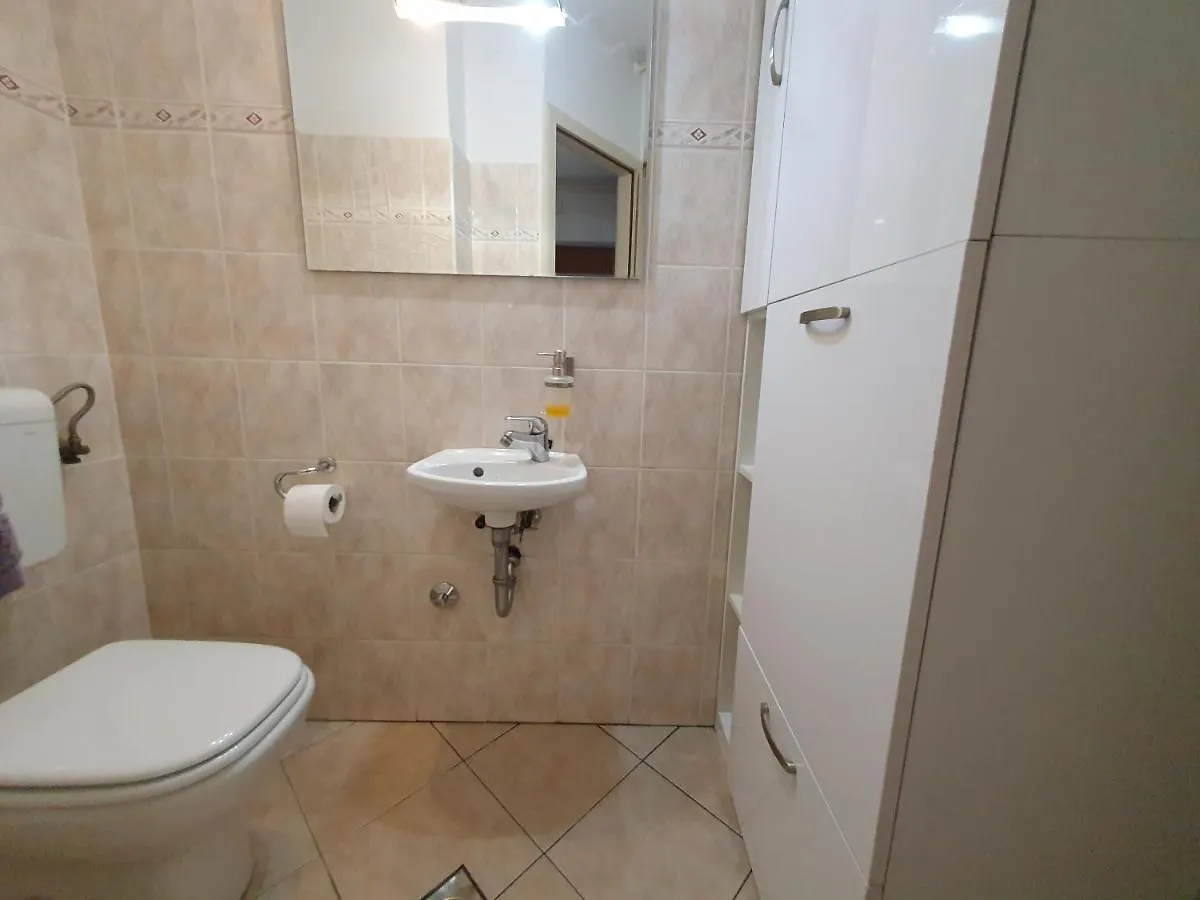 By The Sea Martina Apartment Rijeka